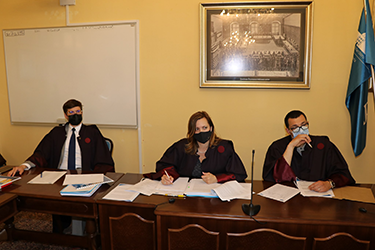 Senat v drugem polfinalu